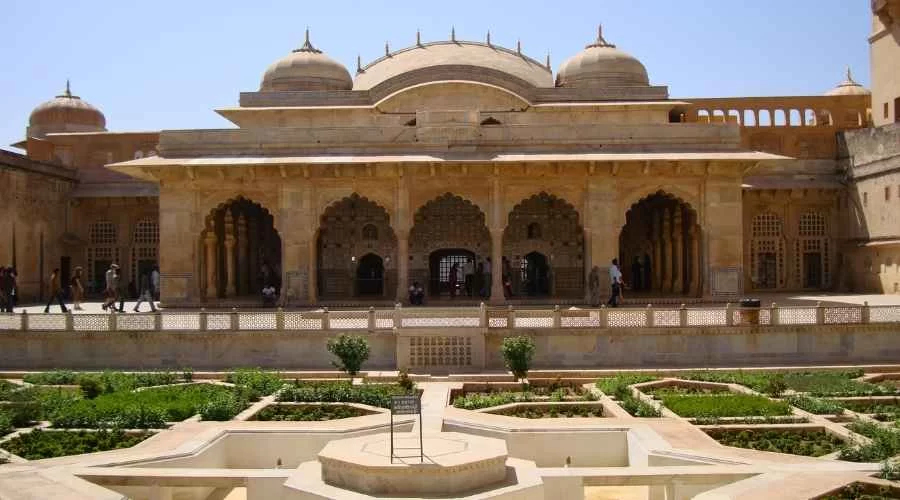 Sheesh Mahal