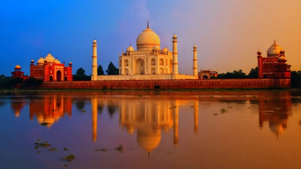 Delhi Sightseeing and Agra Tour Package