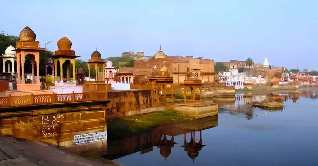 Dholpur – Red Sandstone Palaces & Chambal River Safari Dholpur – Red Sandstone Palaces & Chambal River Safari